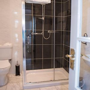 Private Bathroom Twin Room